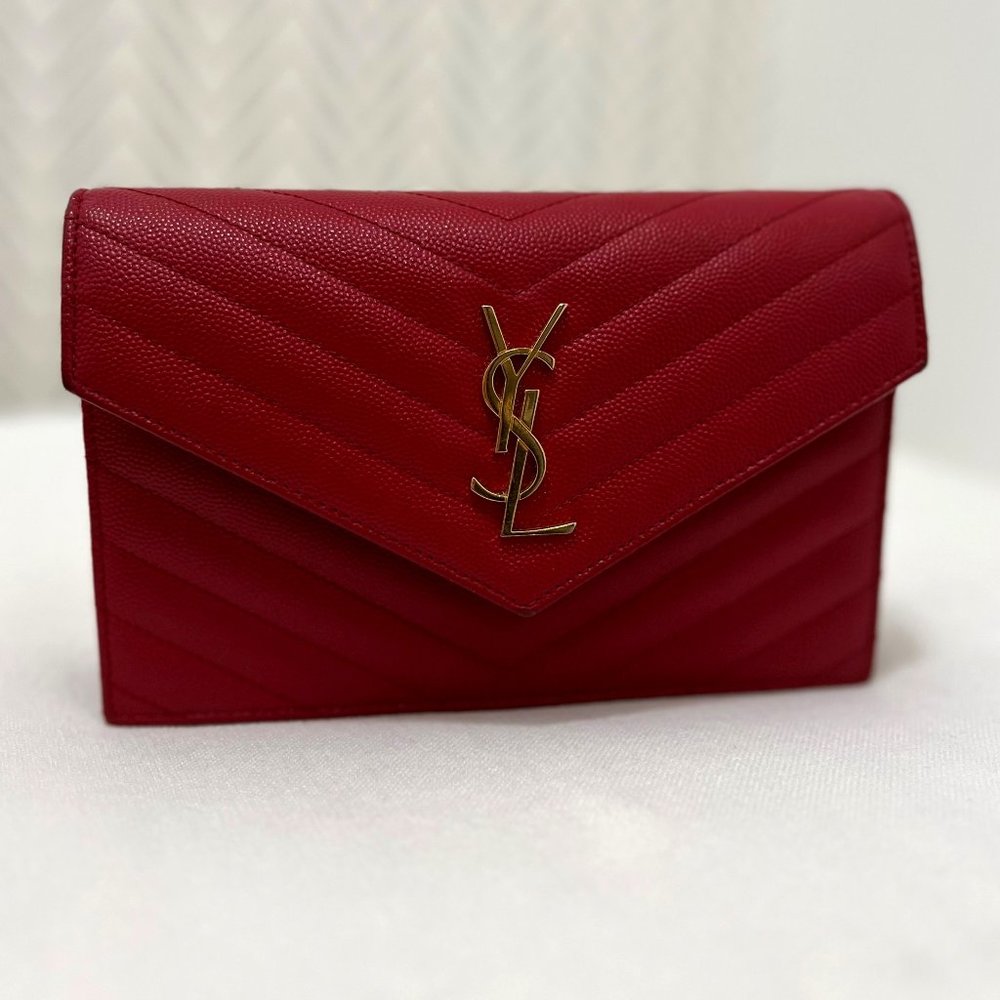 PRELOVED AUTHENTIC SAINT LAURENT CROSSBODY ENVELOPE CHAIN WALLET IN OPYUM RED